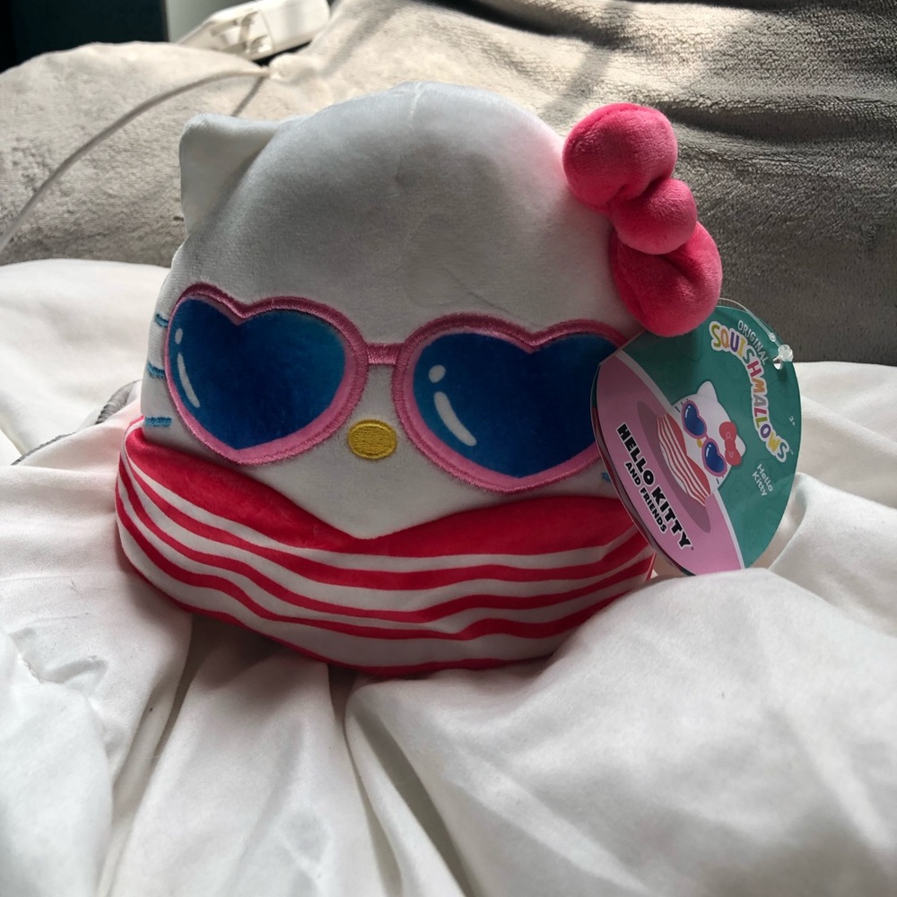 Hello kitty squishmallow